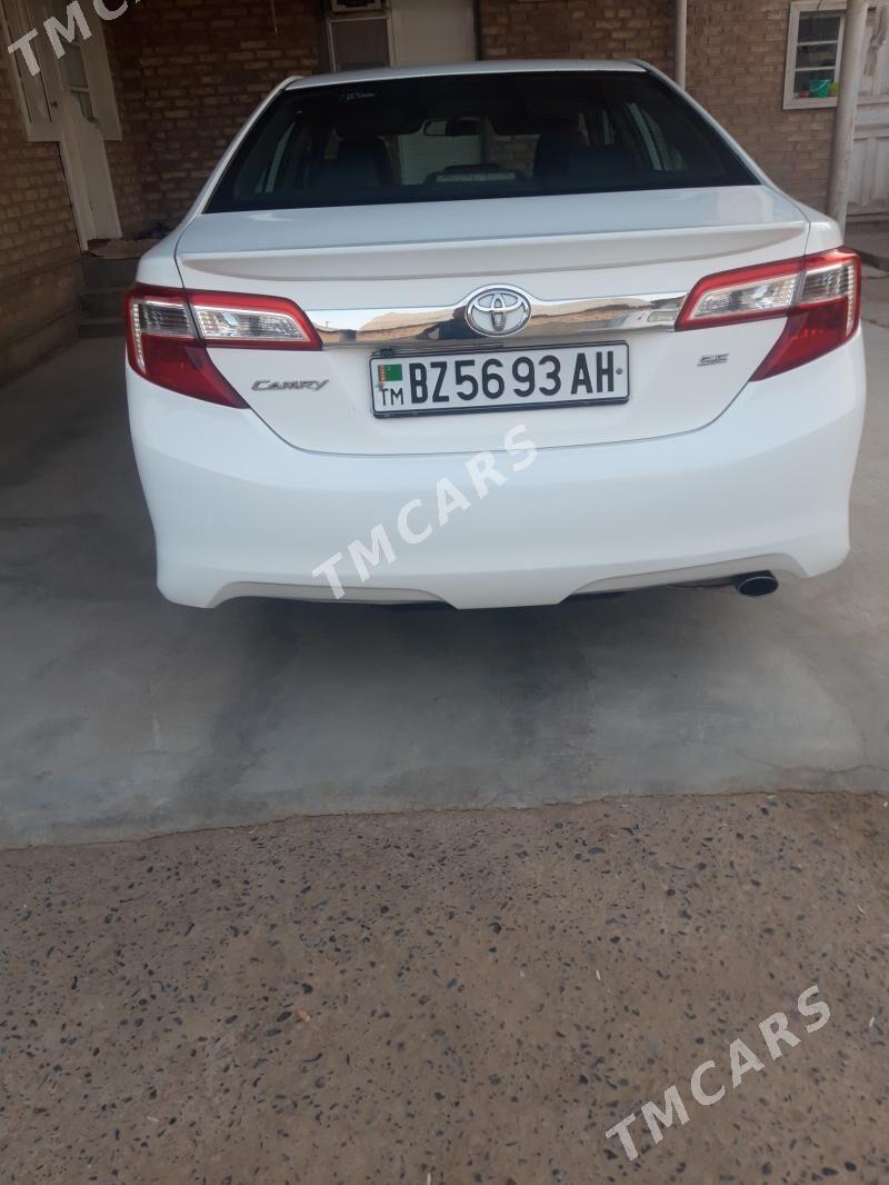 Toyota Camry 2012 - 190 000 TMT - Бабадайхан - img 3