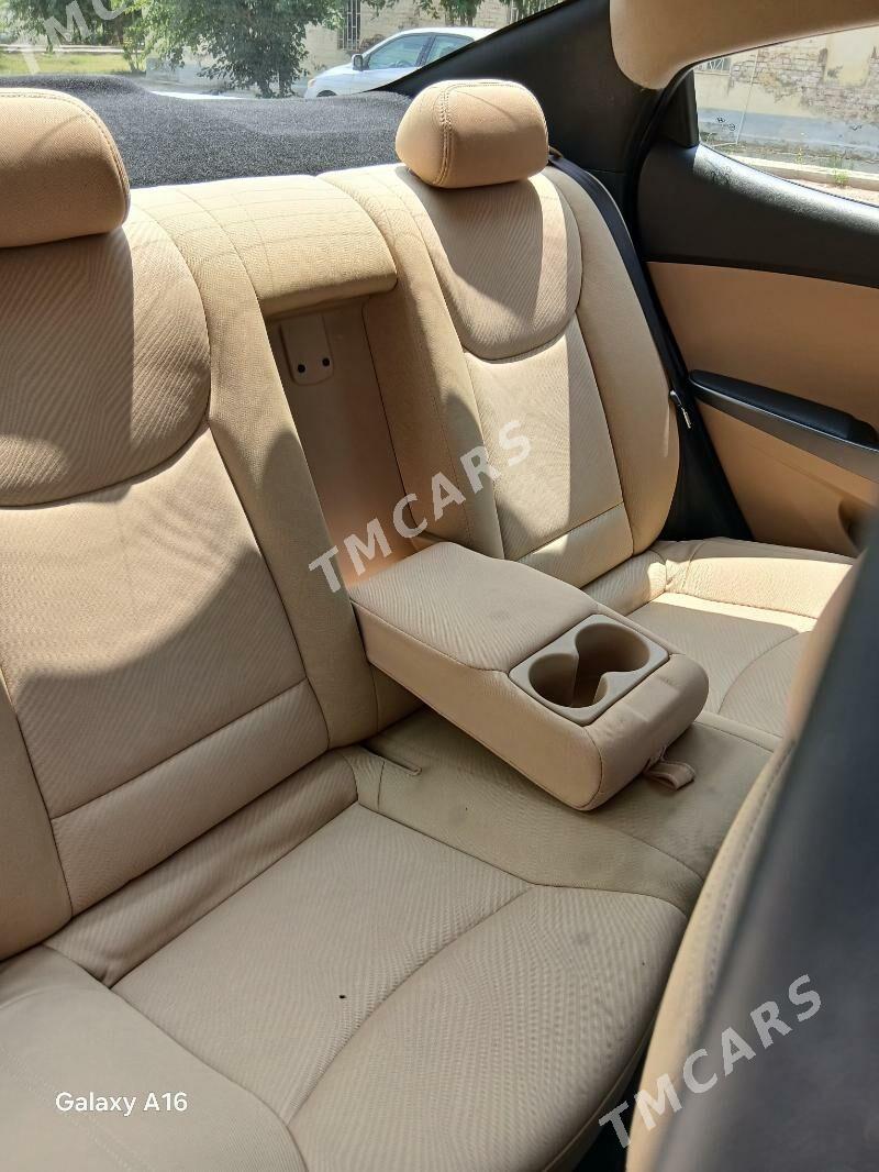 Hyundai Elantra 2012 - 157 000 TMT - Ашхабад - img 6