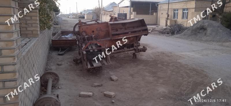 MTZ 80 2002 - 50 000 TMT - Сакарчага - img 3