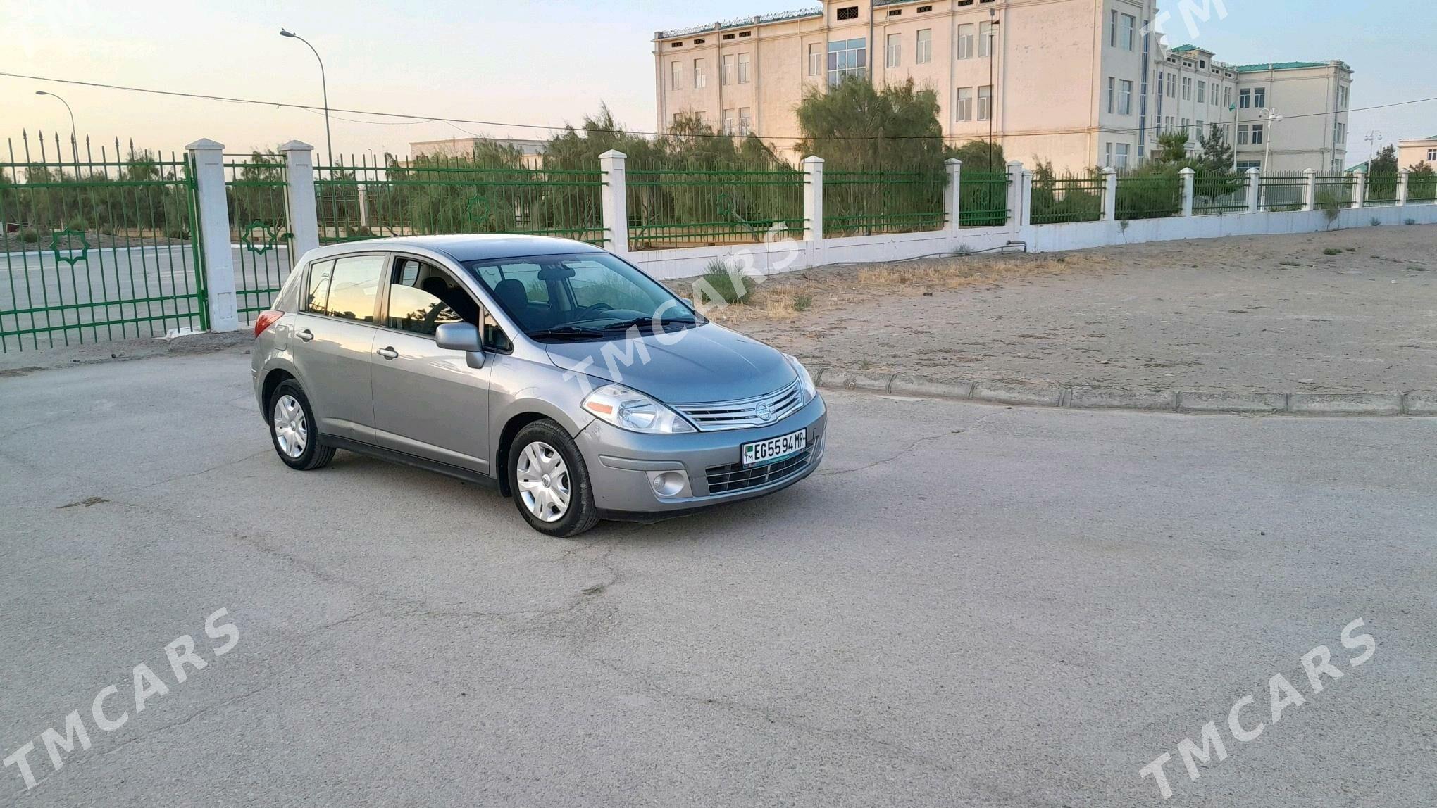 Nissan Versa 2010 - 110 000 TMT - Ёлётен - img 9