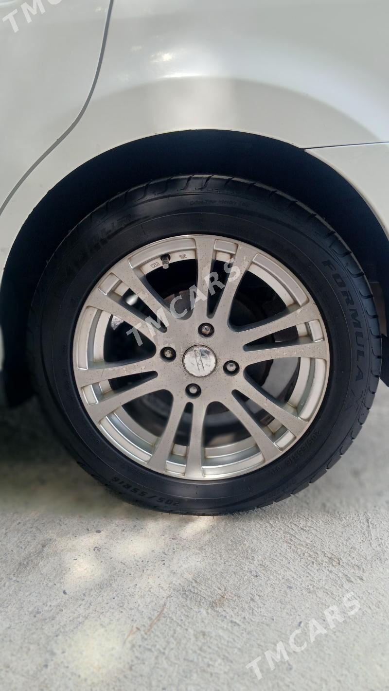Nissan Versa 2009 - 133 000 TMT - Аркадаг - img 2