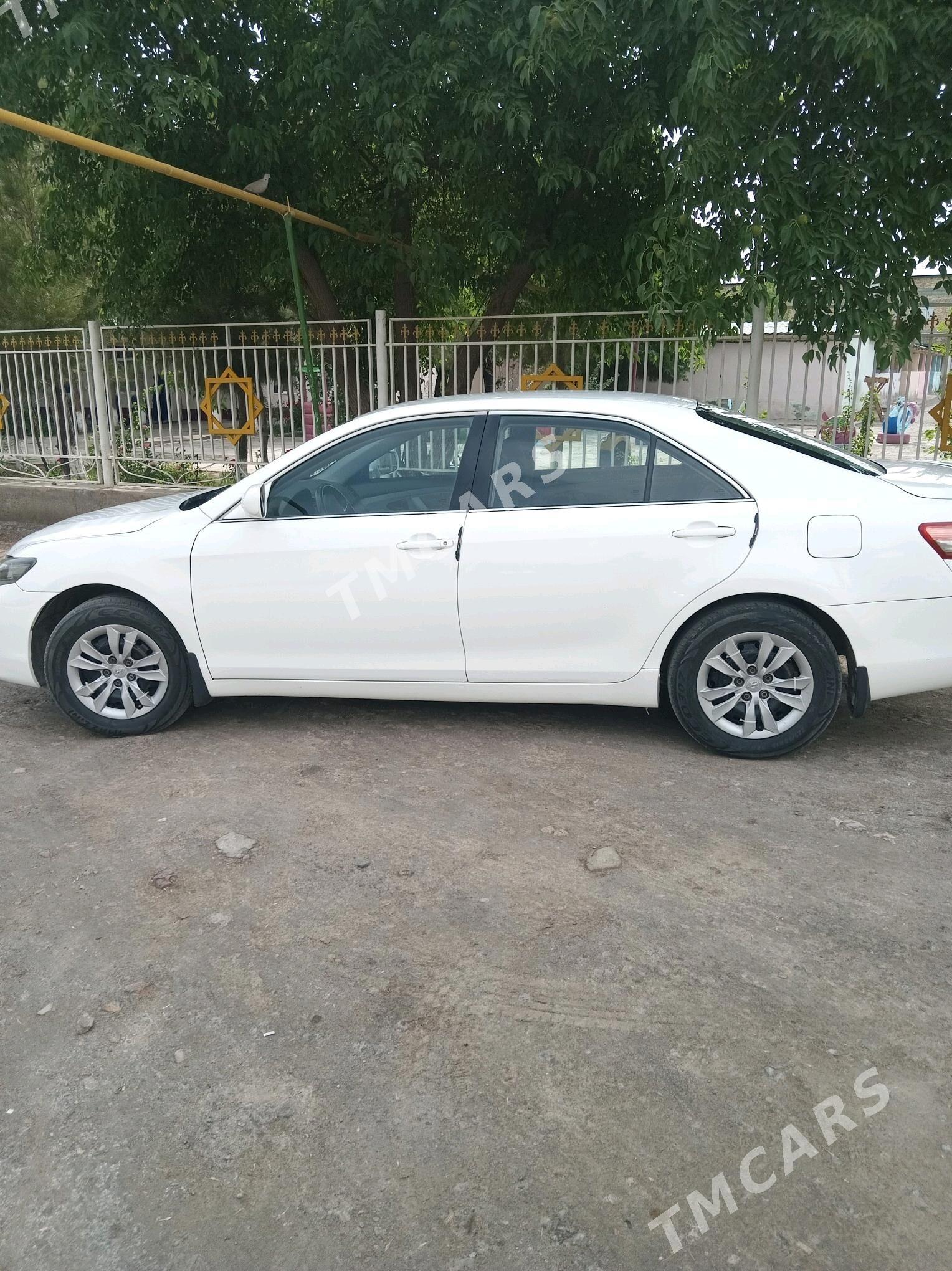 Toyota Camry 2011 - 140 000 TMT - Туркменабат - img 4