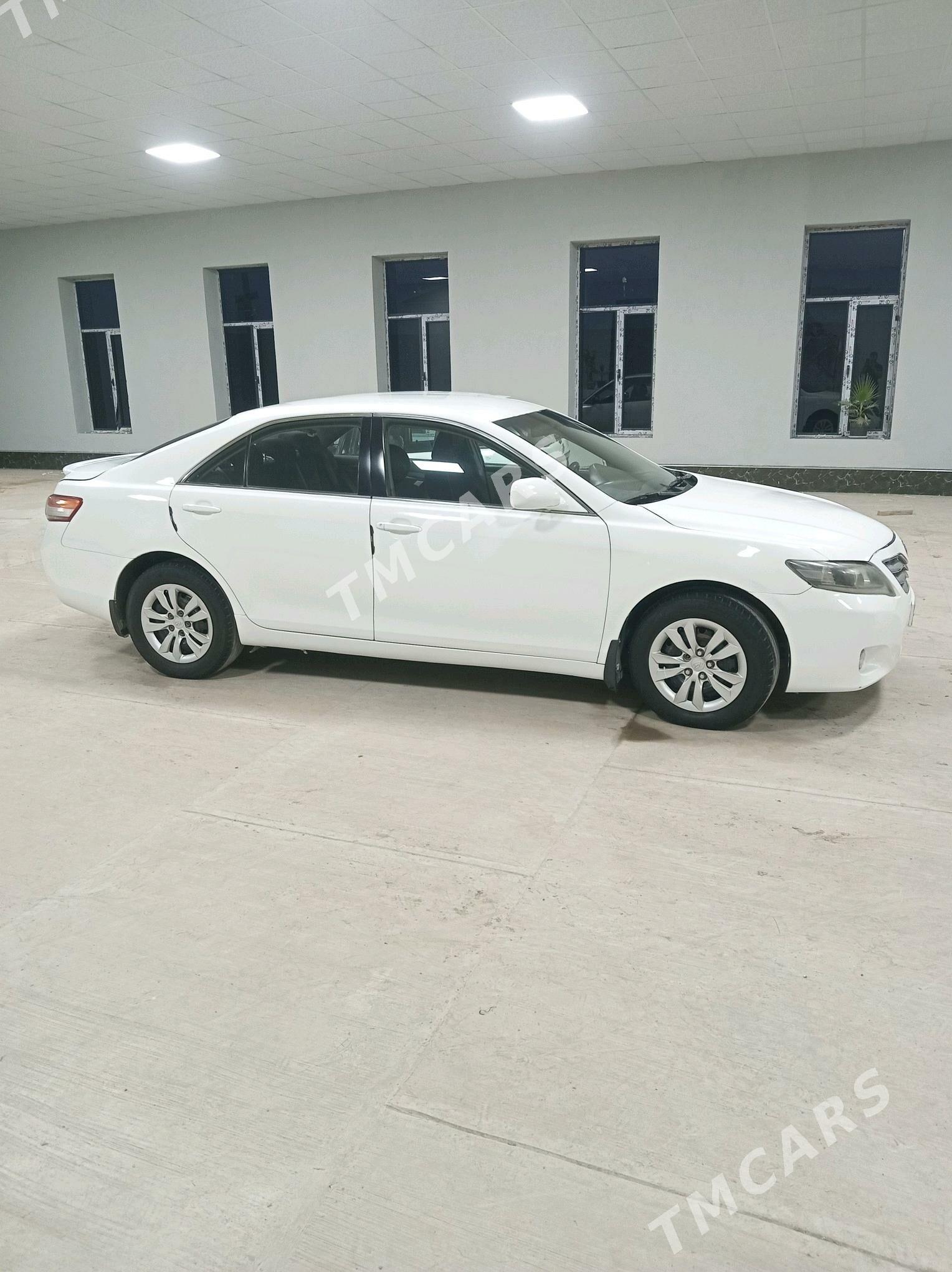 Toyota Camry 2011 - 140 000 TMT - Туркменабат - img 2