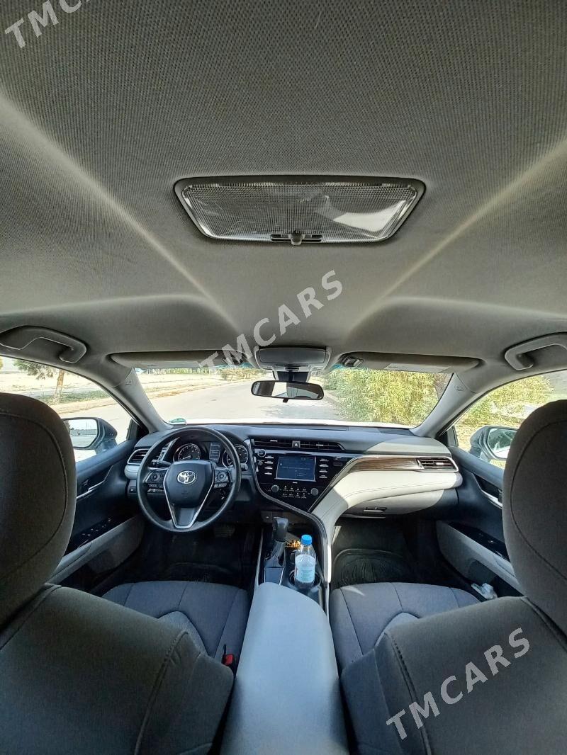Toyota Camry 2020 - 300 000 TMT - Кëши - img 2
