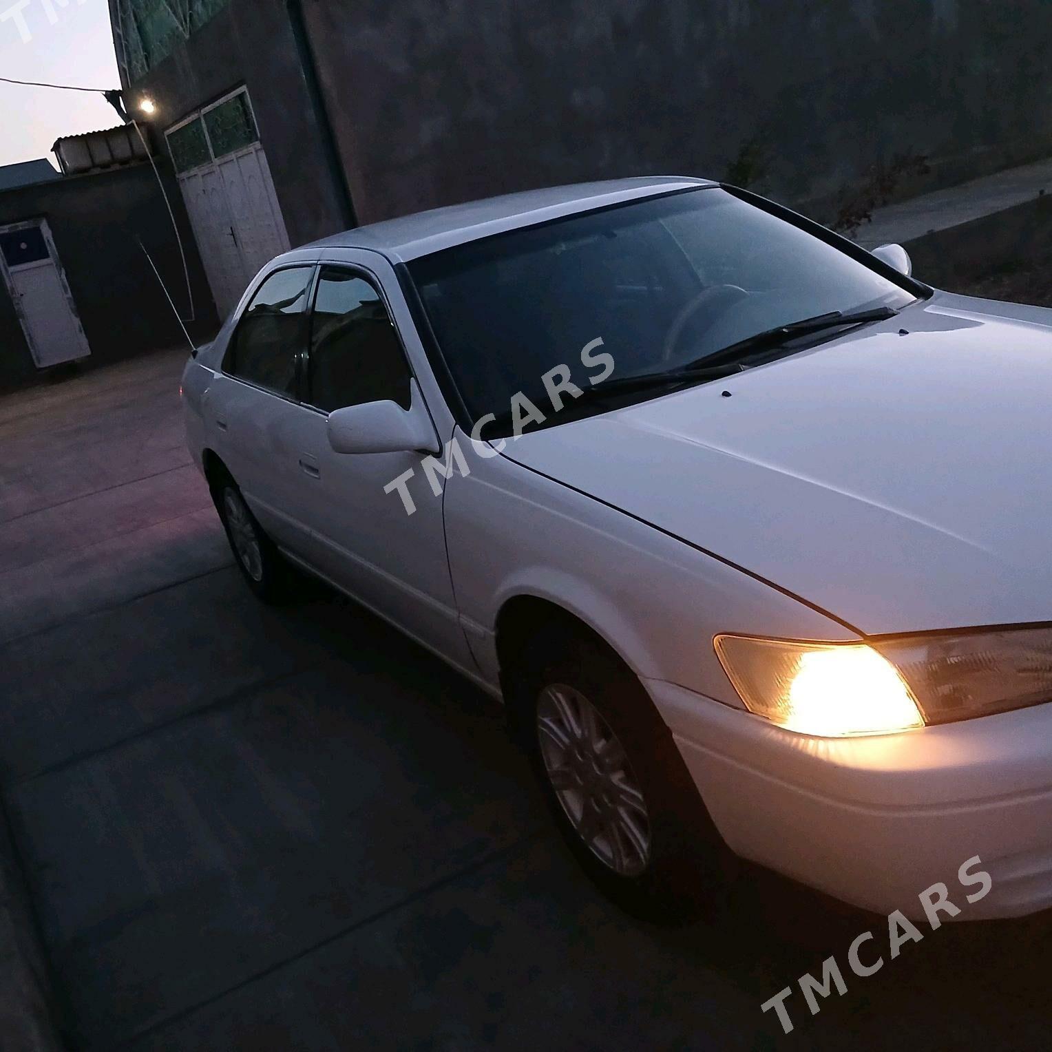 Toyota Camry 1998 - 131 000 TMT - Daşoguz - img 10