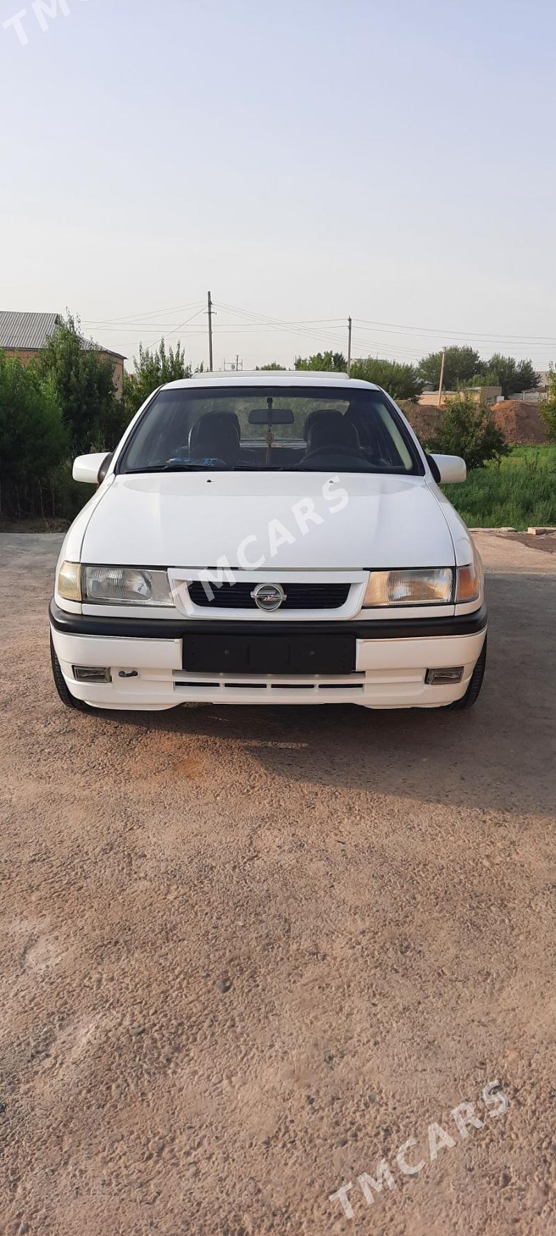 Opel Vectra 1991 - 44 000 TMT - Мары - img 2