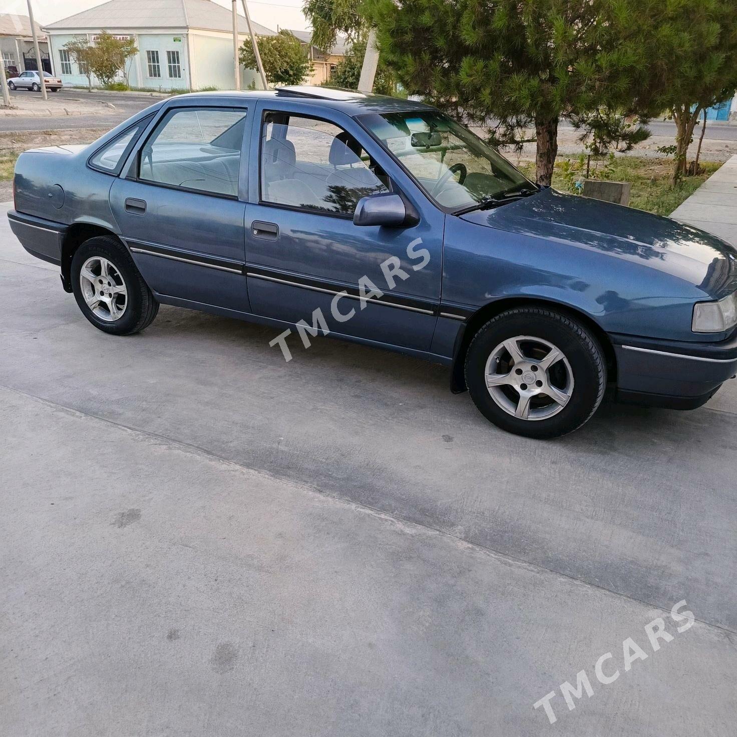 Opel Vectra 1989 - 40 000 TMT - Байрамали - img 4