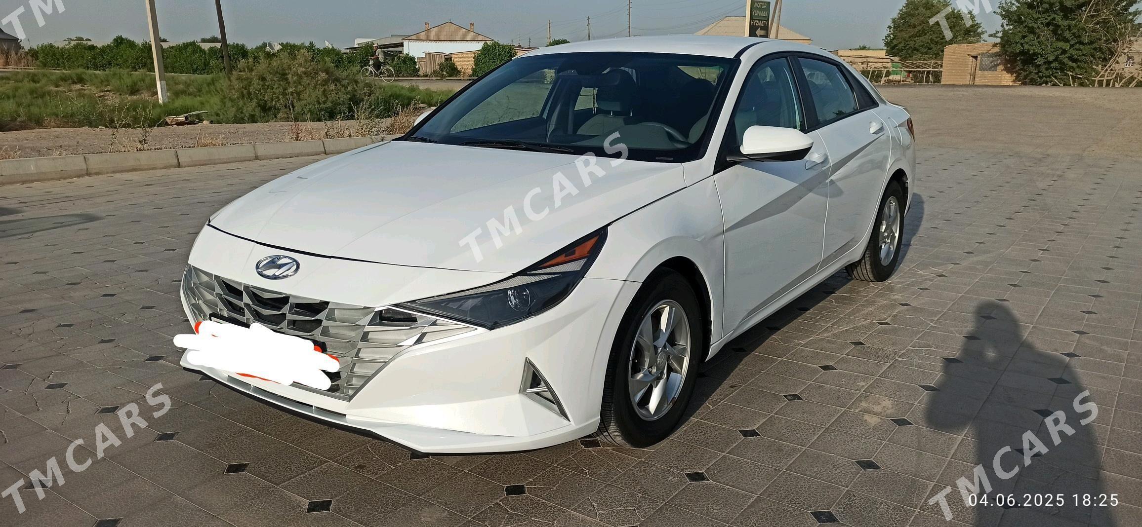 Hyundai Elantra 2022 - 220 000 TMT - Мургап - img 7