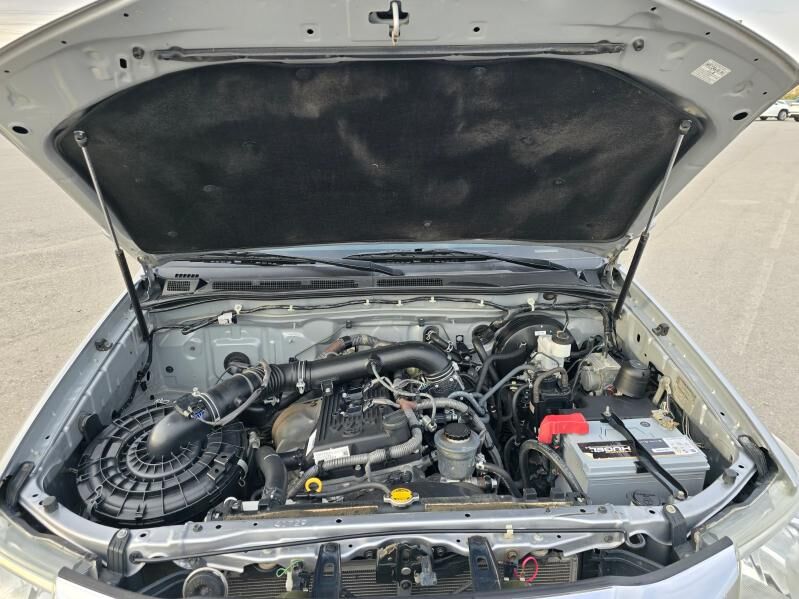 Toyota Hilux 2015 - 420 000 TMT - "Алтын Асыр" Гундогар базары ( Толкучка) - img 3