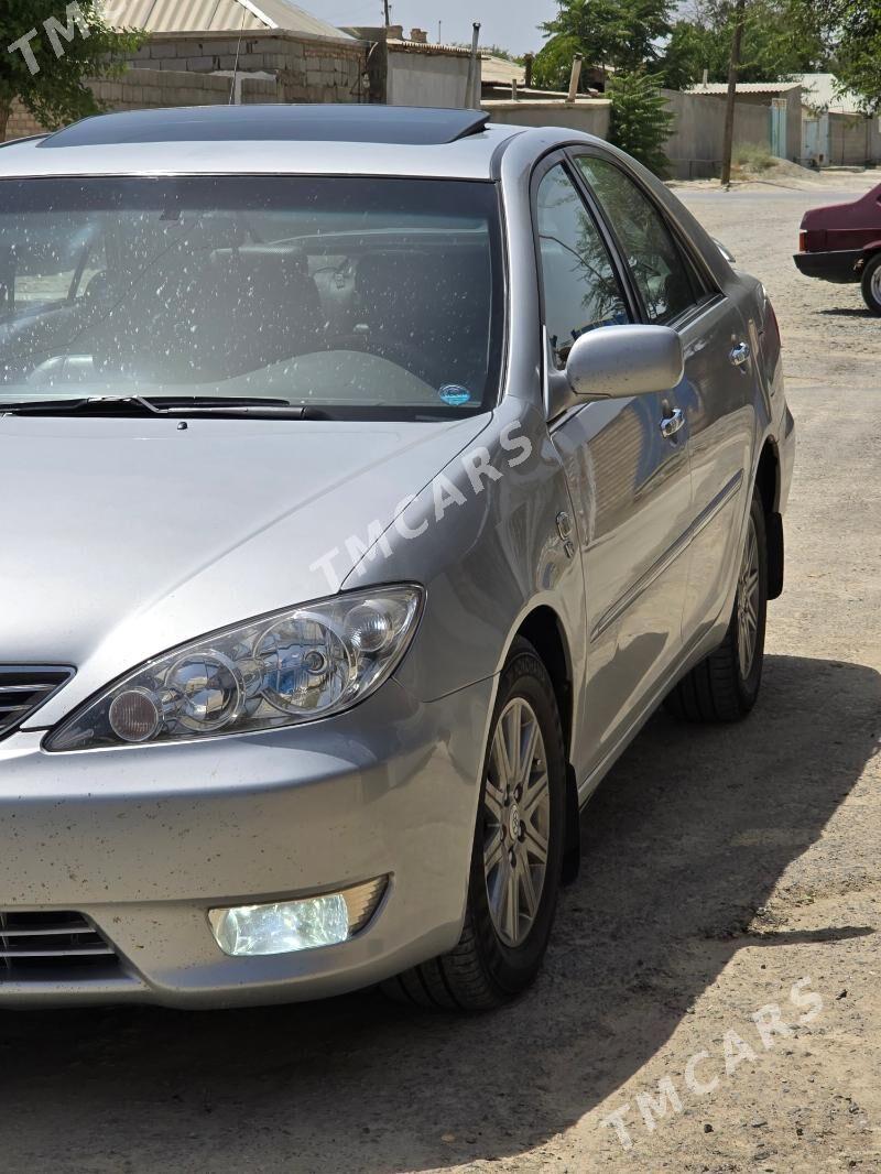 Toyota Camry 2005 - 200 000 TMT - Bäherden - img 2