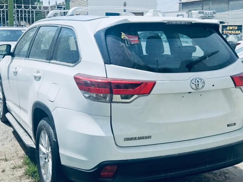 Toyota Highlander 2019 - 470 000 TMT - Baýramaly - img 6
