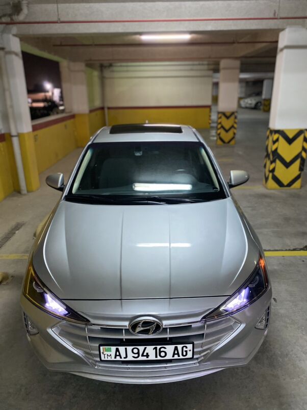 Hyundai Elantra 2019 - 245 000 TMT - Мир 2 - img 5