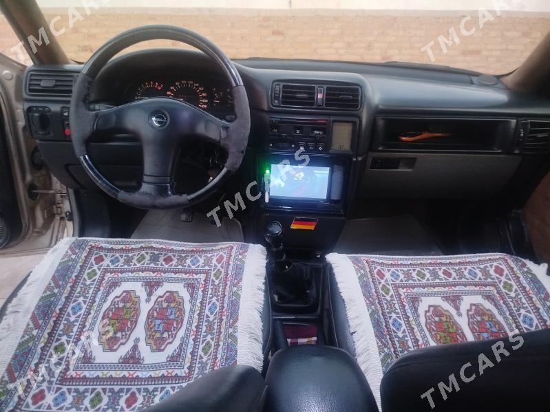 Opel Vectra 1993 - 43 000 TMT - Мары - img 9