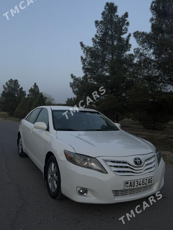 Toyota Camry 2009 - 162 000 TMT - Кëши - img 4