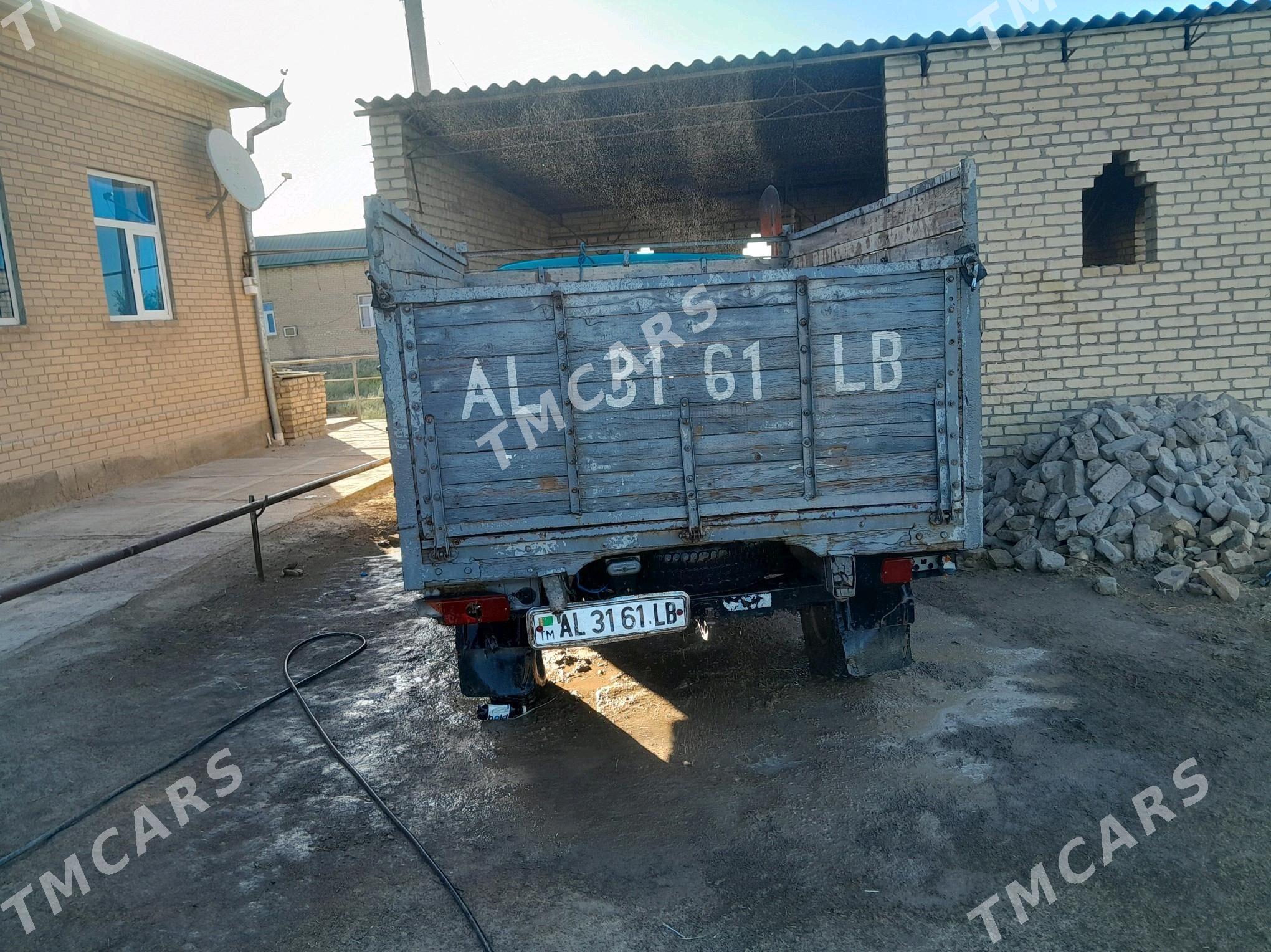 UAZ 452 1998 - 61 000 TMT - Гарабекевюл - img 2