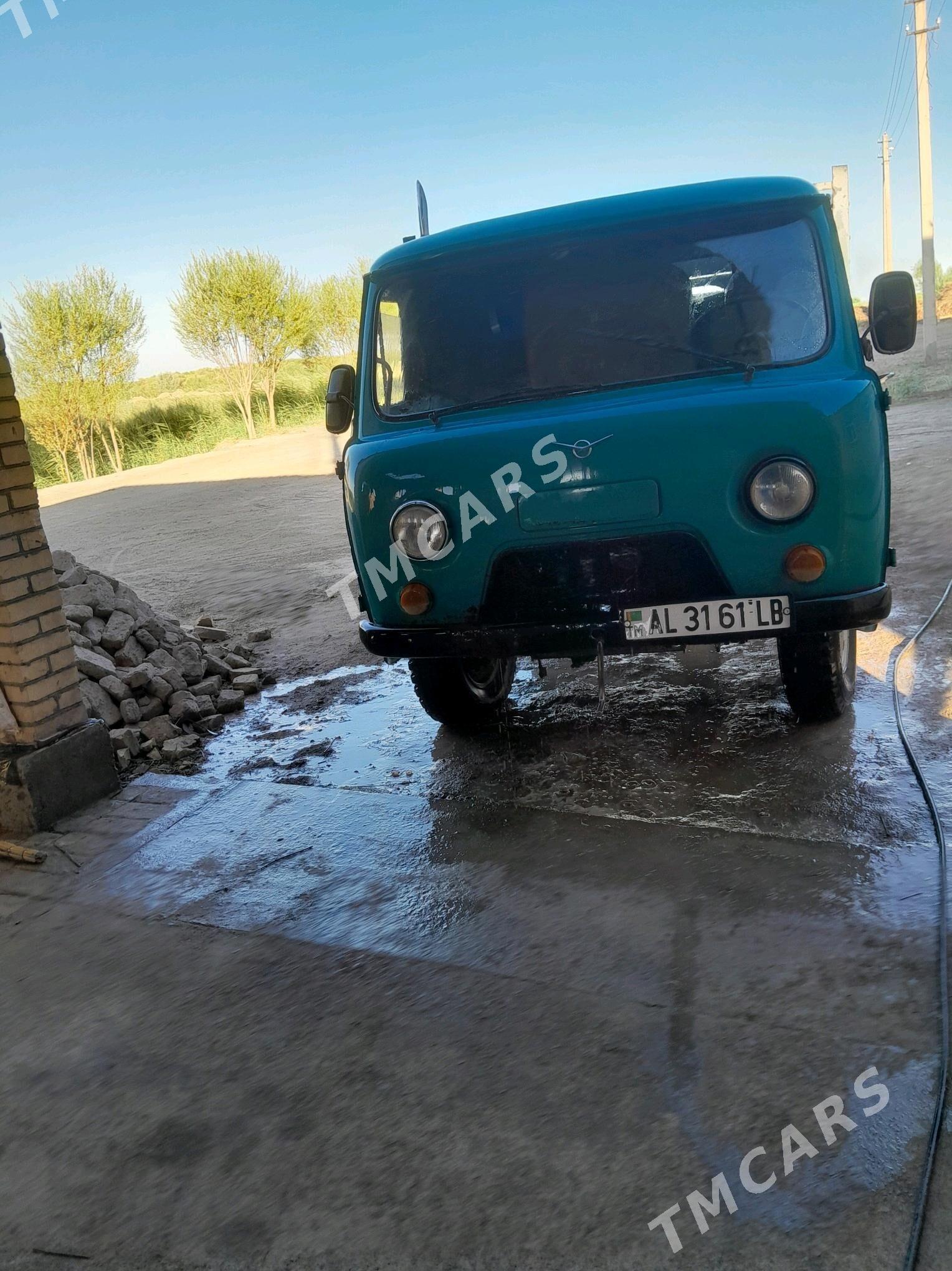 UAZ 452 1998 - 61 000 TMT - Гарабекевюл - img 8
