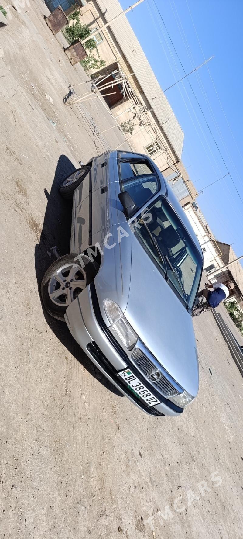 Opel Astra 1993 - 35 000 TMT - Гурбансолтан Едже - img 1