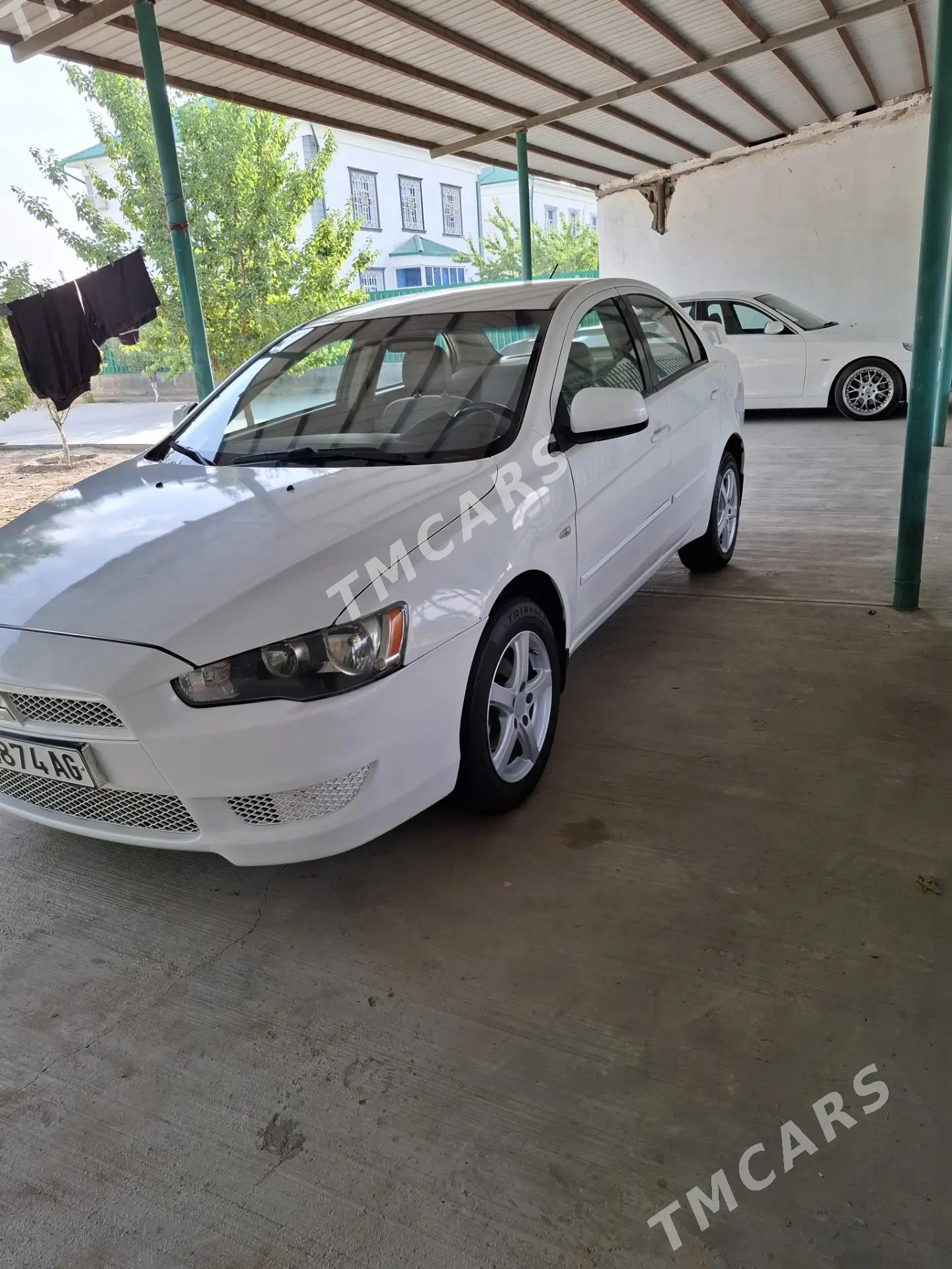 Mitsubishi Lancer 2009 - 131 000 TMT - Täze zaman - img 5
