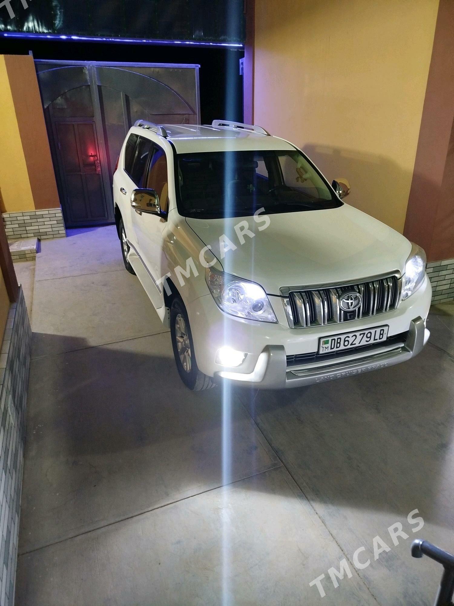 Toyota Land Cruiser Prado 2011 - 450 000 TMT - Койтендаг - img 5