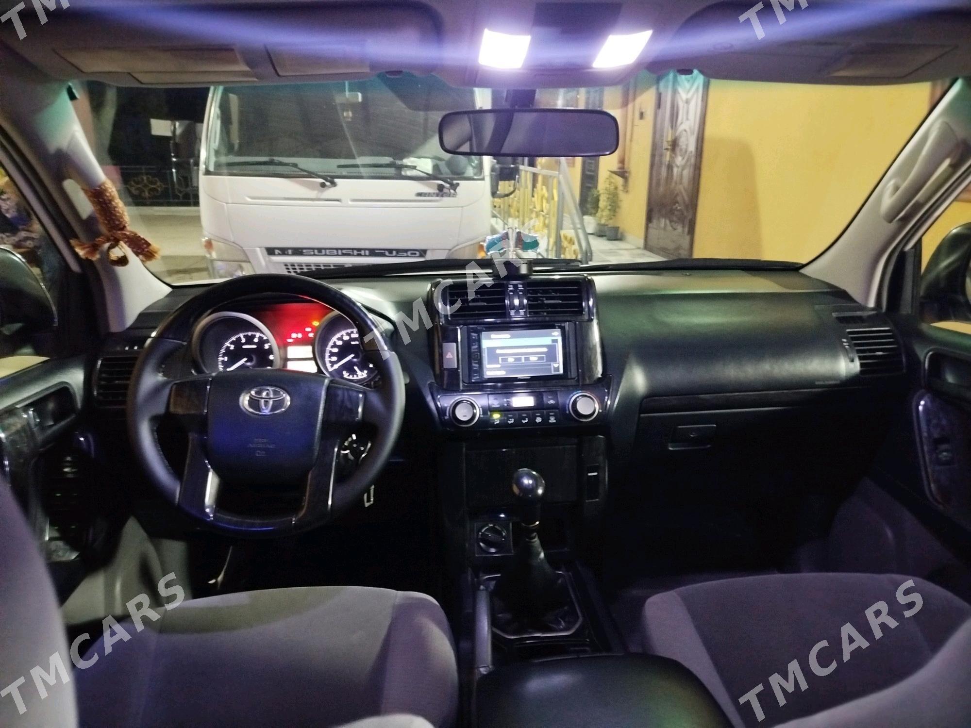 Toyota Land Cruiser Prado 2011 - 450 000 TMT - Койтендаг - img 6