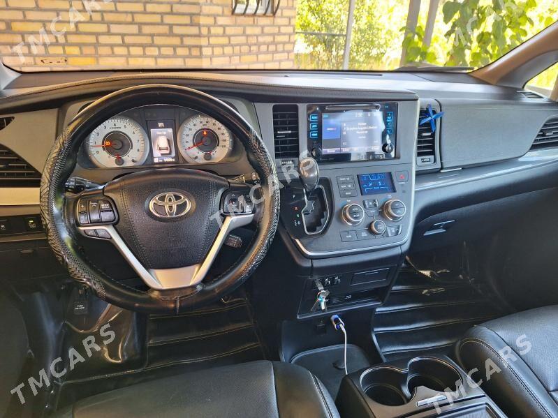 Toyota Sienna 2016 - 370 000 TMT - Daşoguz - img 10