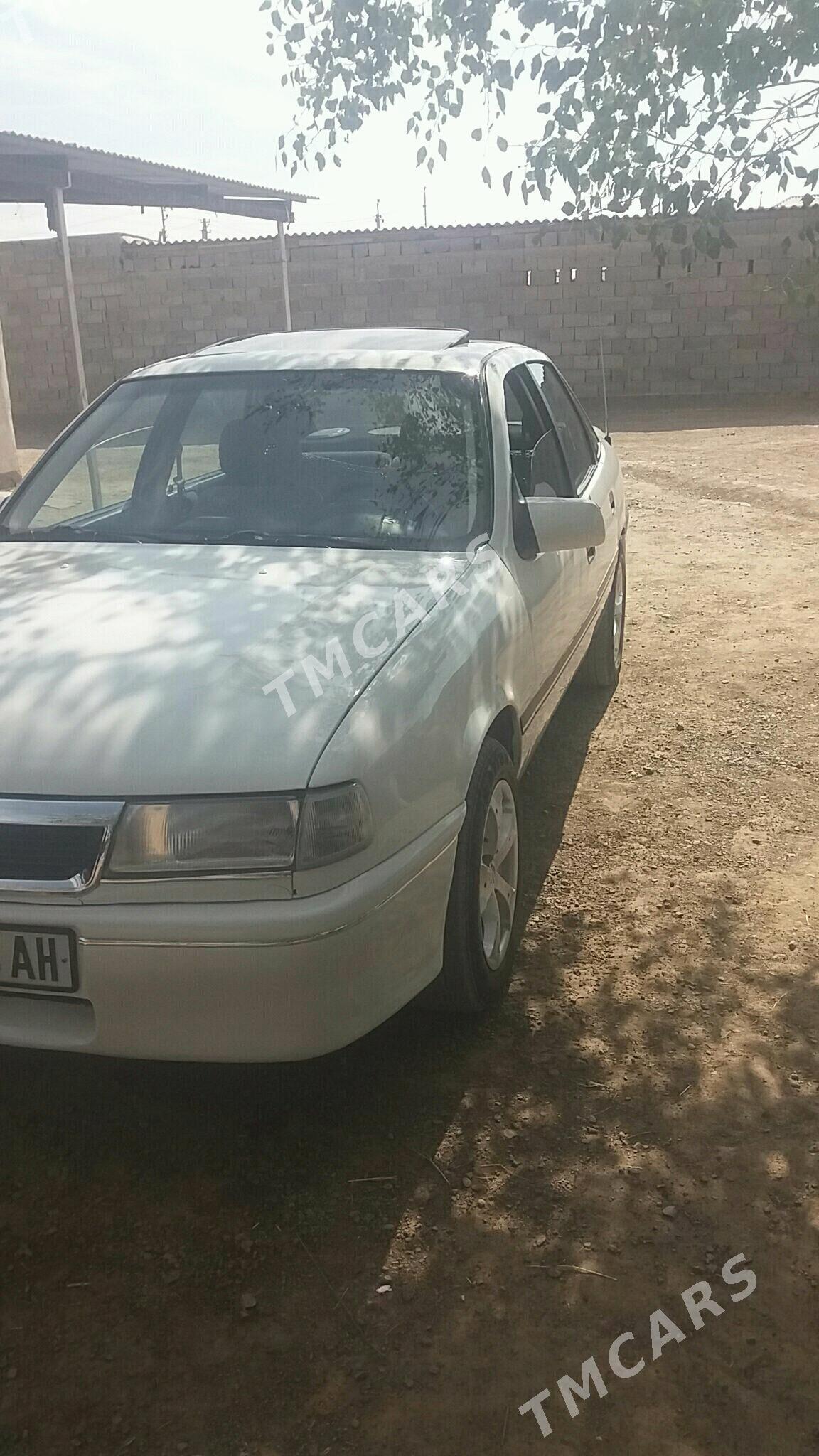 Opel Vectra 1994 - 40 000 TMT - Теджен - img 5