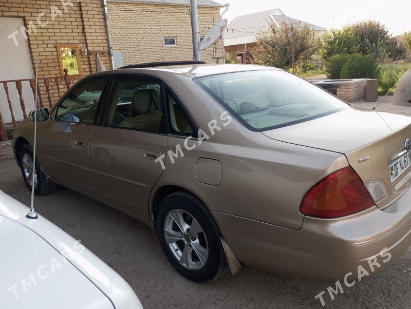 Toyota Avalon 2002 - 130 000 TMT - Мургап - img 3