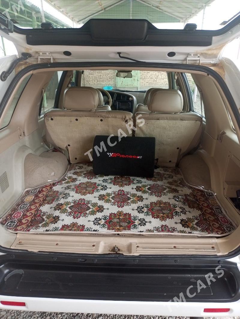 Nissan Pathfinder 2002 - 125 000 TMT - Tejen - img 3
