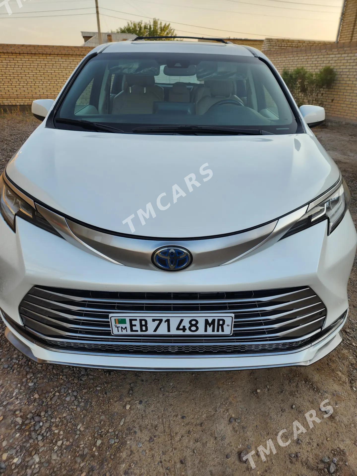 Toyota Sienna 2021 - 550 000 TMT - Мары - img 2