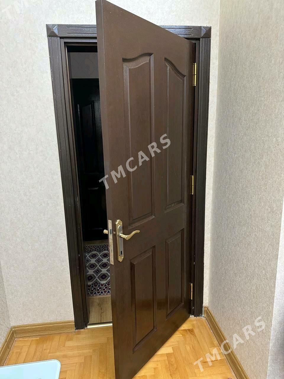 Amatly bahadan gapylar - Aşgabat - img 1