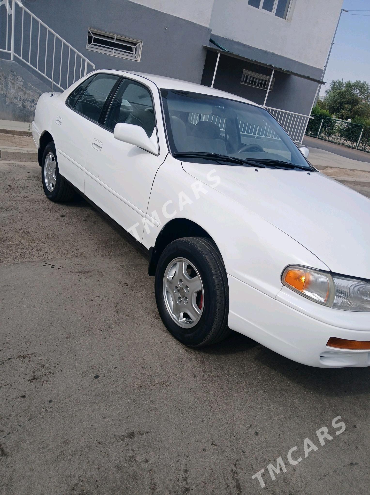 Toyota Camry 1994 - 90 000 TMT - Дашогуз - img 4