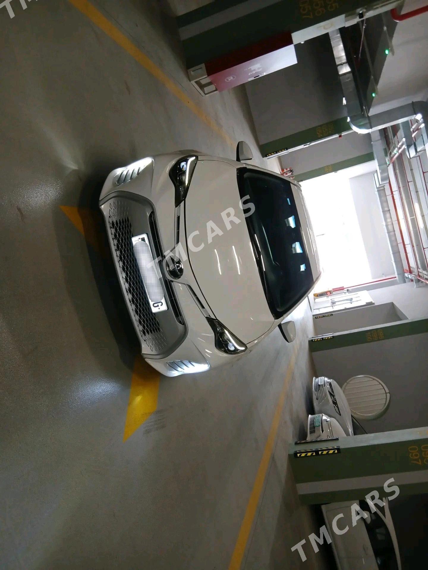 Toyota Corolla 2018 - 190 000 TMT - Aşgabat - img 5