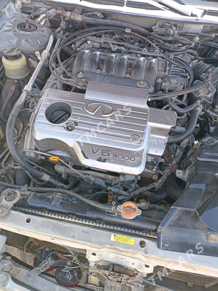 Infiniti I30 2001 - 75 000 TMT - Туркменабат - img 1