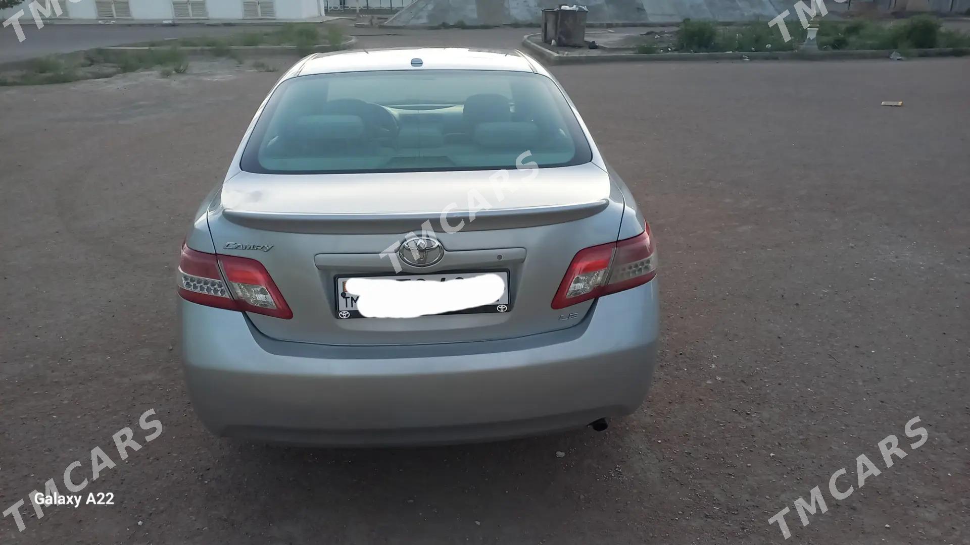 Toyota Camry 2010 - 172 000 TMT - Кёнеургенч - img 6