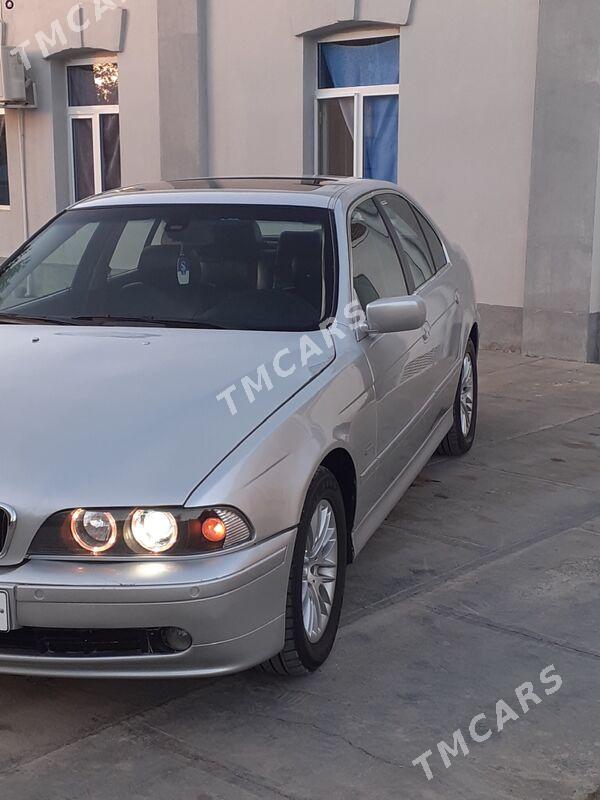 BMW 530 2002 - 150 000 TMT - Baýramaly - img 2
