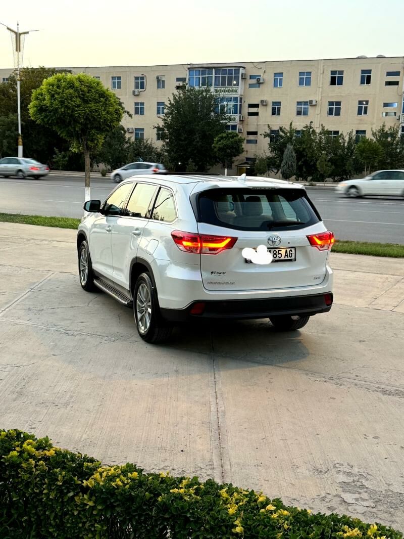 Toyota Highlander 2019 - 475 000 TMT - Aşgabat - img 4