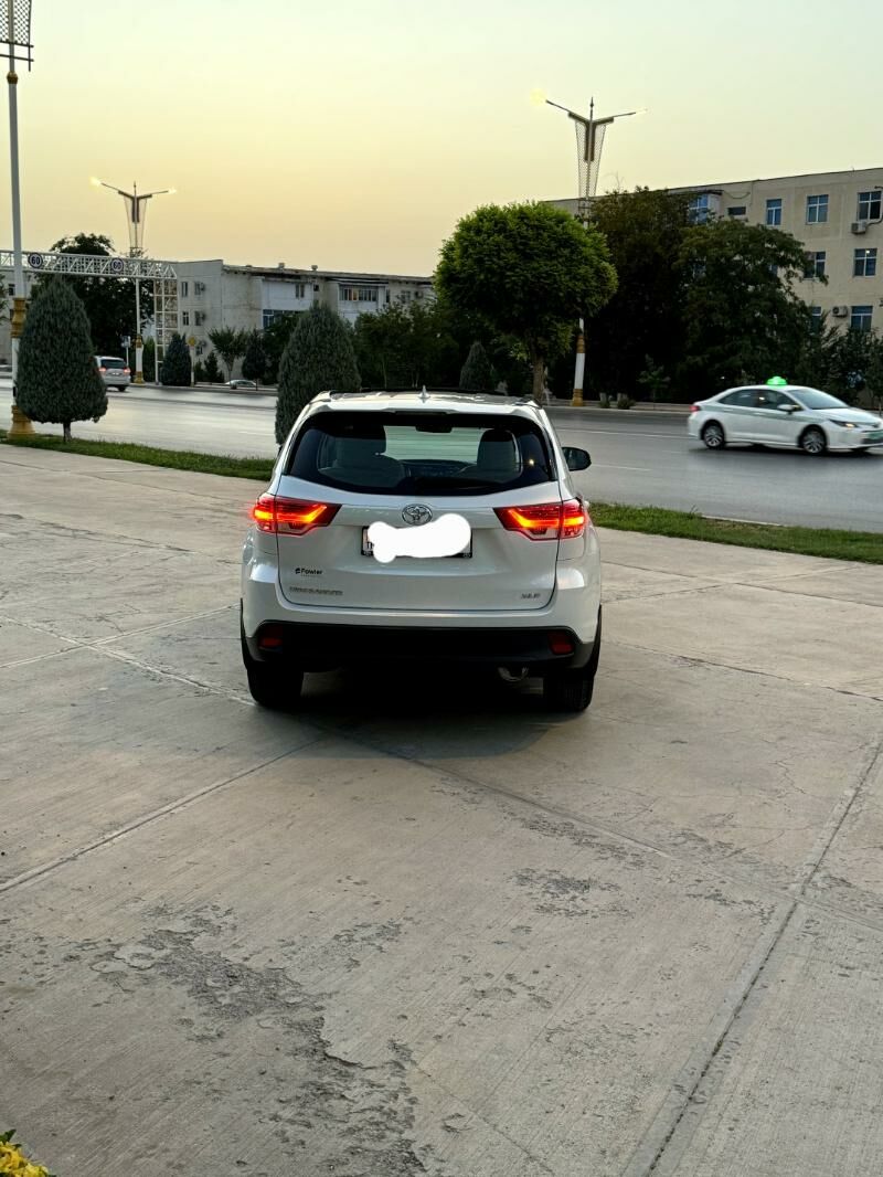 Toyota Highlander 2019 - 475 000 TMT - Aşgabat - img 5