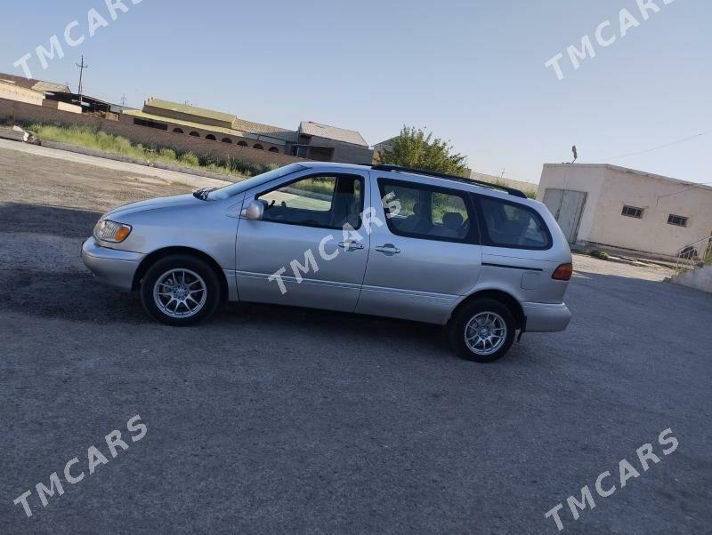 Toyota Sienna 2000 - 115 000 TMT - Sakar - img 3