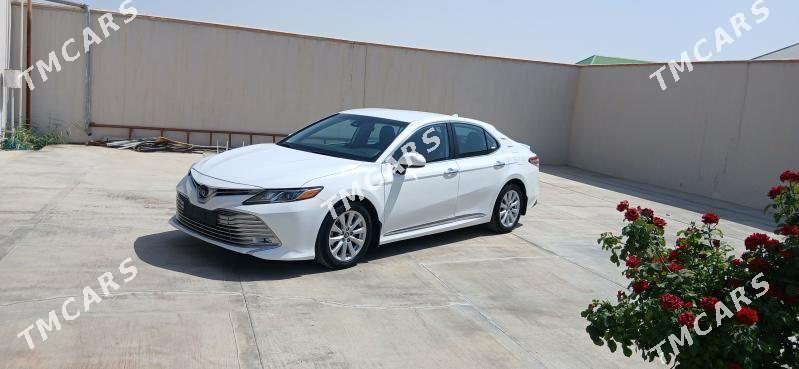 Toyota Camry 2019 - 300 000 TMT - Bäherden - img 3