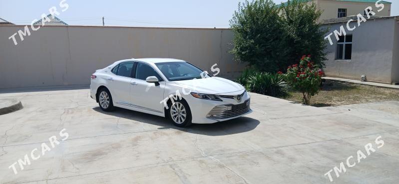 Toyota Camry 2019 - 300 000 TMT - Bäherden - img 6