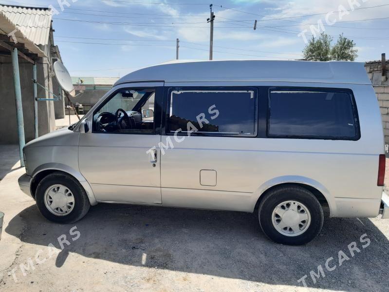 GMC Jimmy 1996 - 50 000 TMT - Кака - img 5