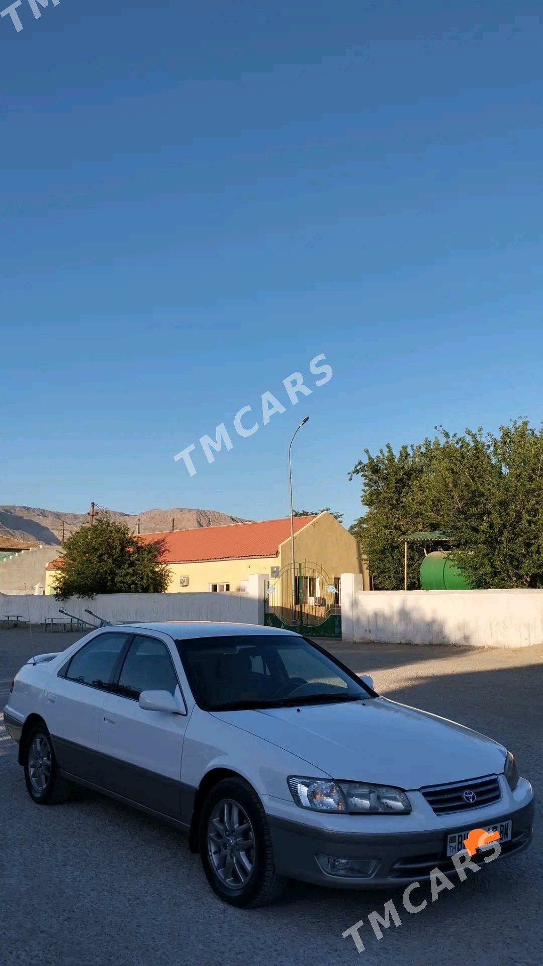 Toyota Camry 1997 - 120 000 TMT - Балканабат - img 3