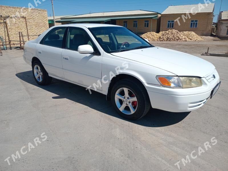 Toyota Camry 2000 - 90 000 TMT - Фарап - img 5