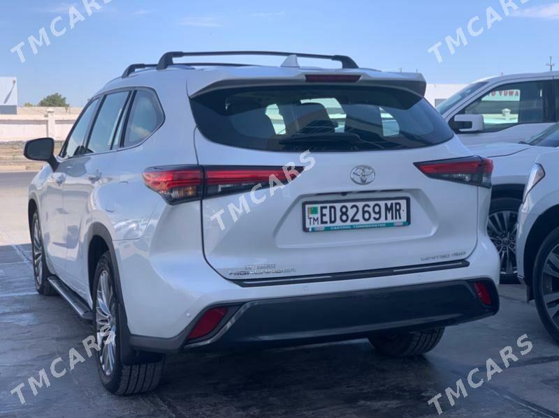 Toyota Highlander 2022 - 590 000 TMT - Мары - img 3
