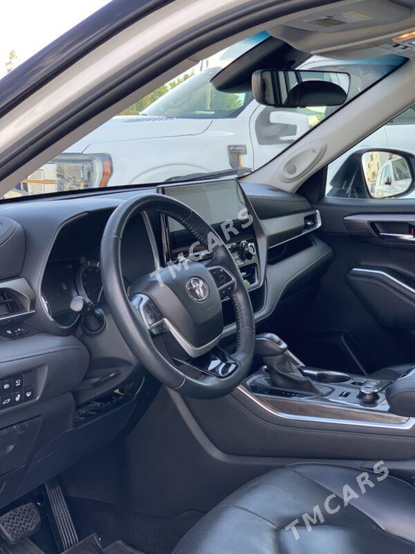 Toyota Highlander 2022 - 590 000 TMT - Мары - img 9