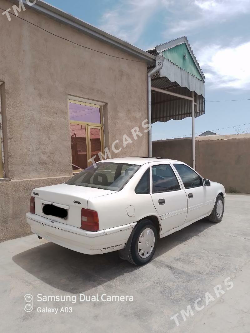Opel Vectra 1992 - 22 000 TMT - Мары - img 3