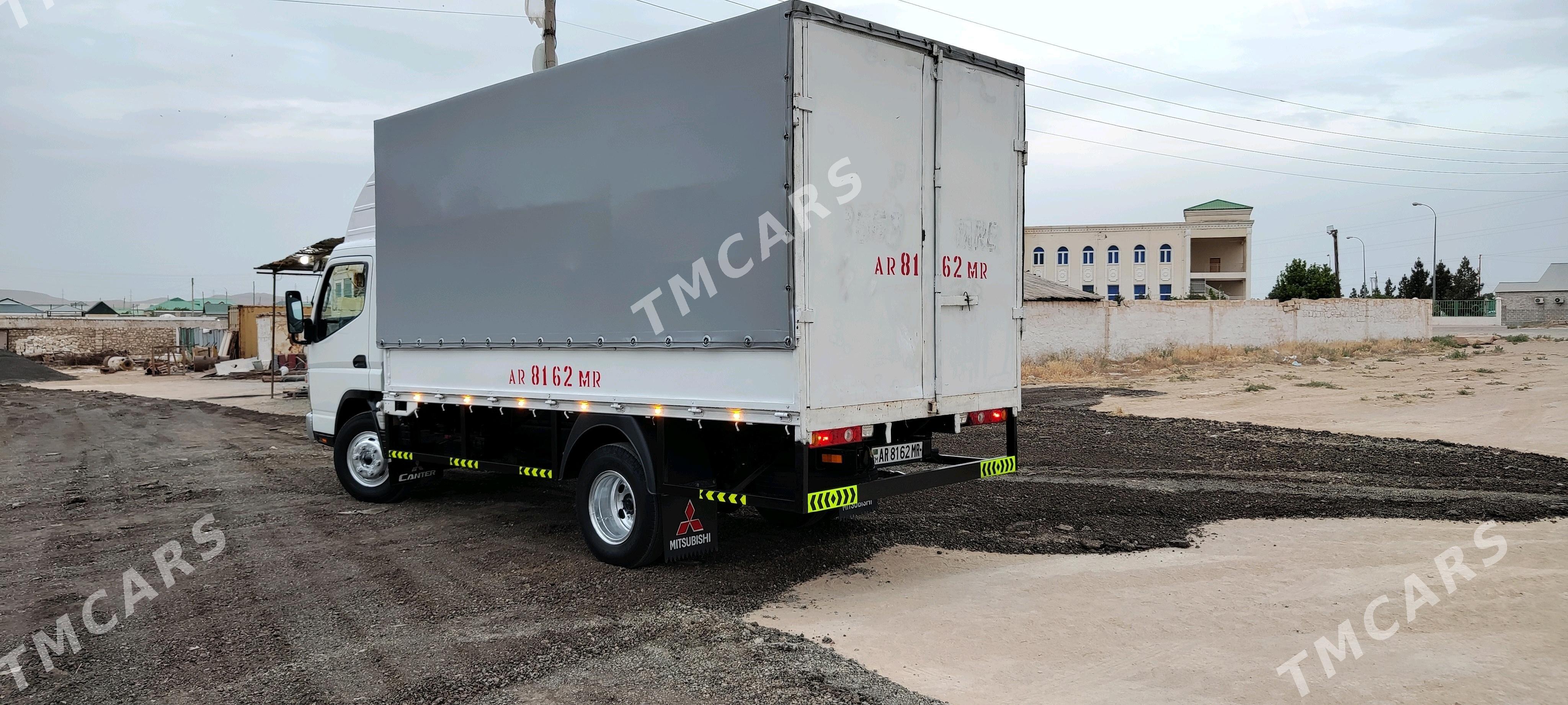 Mitsubishi Canter 2010 - 350 000 TMT - Türkmenbaşy - img 3