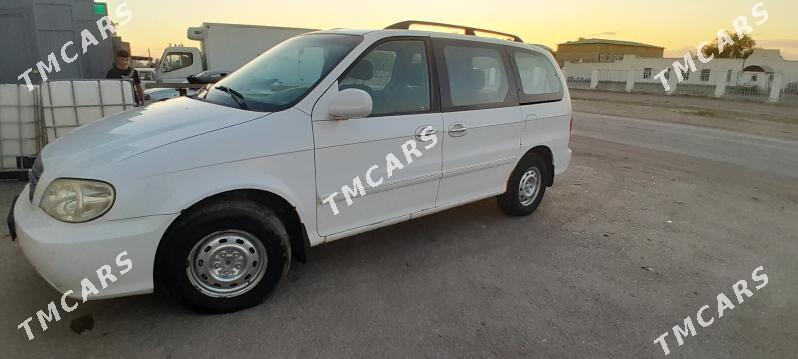 Kia Carnival 2002 - 60 000 TMT - Губадаг - img 9