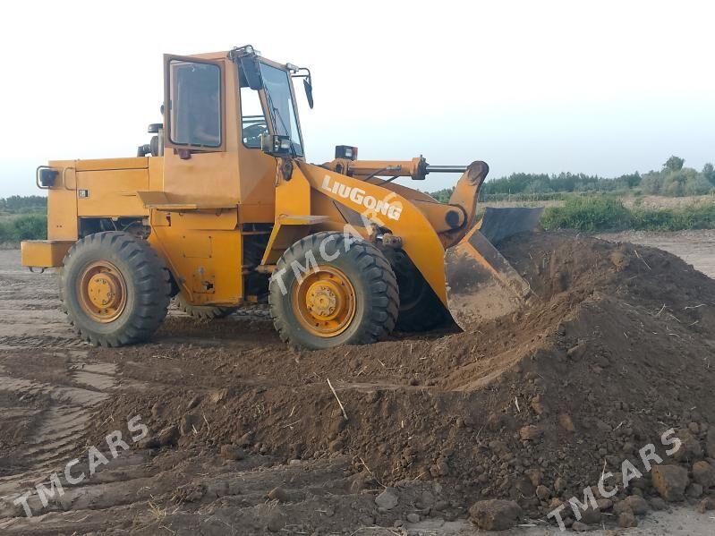 XCMG LW300F 2011 - 300 000 TMT - Кёнеургенч - img 4