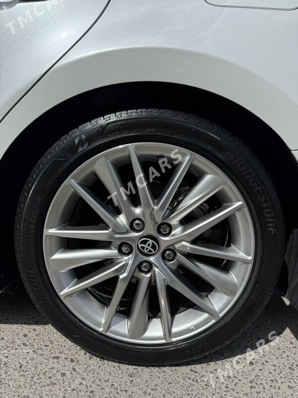 Toyota Camry 2021 - 545 000 TMT - Ашхабад - img 2